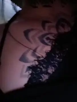 Snapshot of Porcellina181 chatting on December 21, 2025, 6:37 am Porcellina181 online show from December 21, 2025, 6:37 am