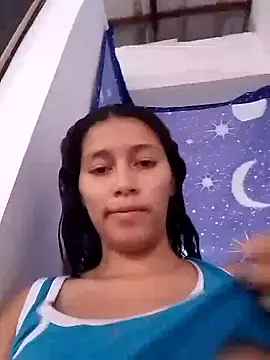 Kiittyy doll online show from October 17, 2025, 9:27 pm