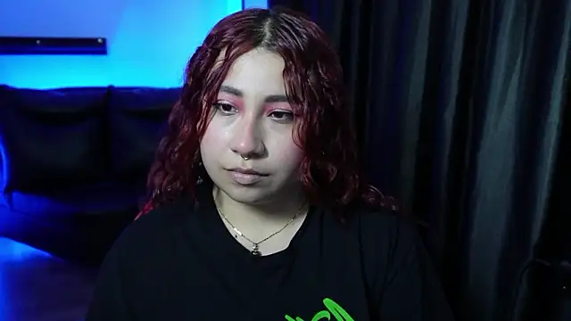 littlee red online show from February 5, 2026, 8:59 pm