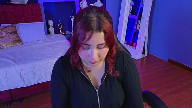 littlee red online show from March 3, 2026, 6:59 pm