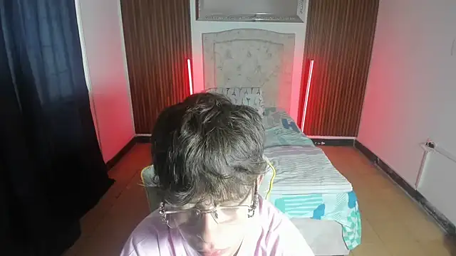 Snapshot of dilan_orduz chatting on October 22, 2025, 1:10 pm dilan orduz online show from October 22, 2025, 1:10 pm