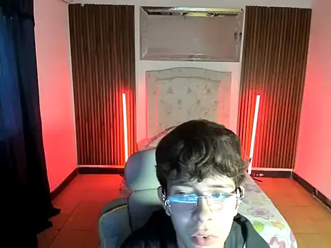 Snapshot of dilan_orduz chatting on October 25, 2025, 1:01 pm dilan orduz online show from October 25, 2025, 1:01 pm