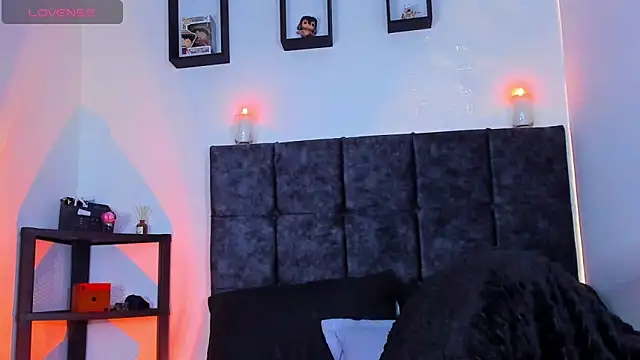 Snapshot of Theo_Noxxx chatting on October 21, 2025, 3:28 am Theo Noxxx online show from October 21, 2025, 3:28 am