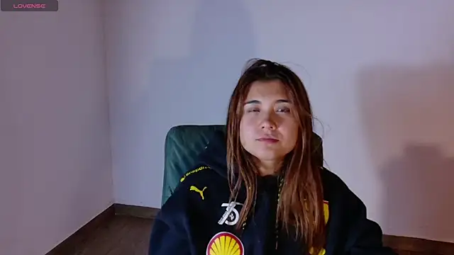 Snapshot of _jeessy chatting on November 13, 2025, 2:48 am jeessy online show from November 13, 2025, 2:48 am