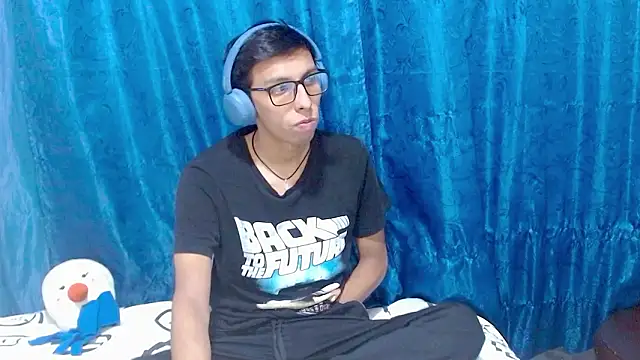 DavTwink3100 online show from January 17, 2026, 2:04 am