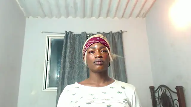 TheXEbonyxxx online show from December 17, 2025, 4:28 am