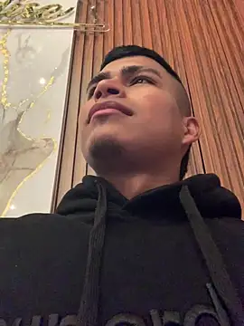 Emiliano Reyes online show from June 6, 2026, 12:27 am