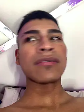 Emiliano Reyes online show from November 23, 2025, 6:56 am