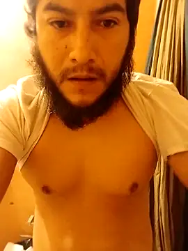 Snapshot of Travieso_21 chatting on October 26, 2025, 12:16 pm Travieso 21 online show from October 26, 2025, 12:16 pm