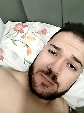 Branquinhowm online show from November 17, 2025, 1:20 am