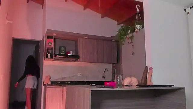 valeriahornier online show from November 15, 2025, 6:50 am