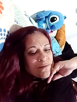 Snapshot of karla00x chatting on October 18, 2025, 8:27 am karla00x online show from October 18, 2025, 8:27 am