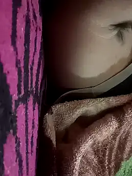 RNlov online show from October 22, 2025, 3:44 pm