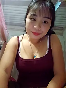 Squirrel-Pear online show from November 13, 2025, 1:04 pm