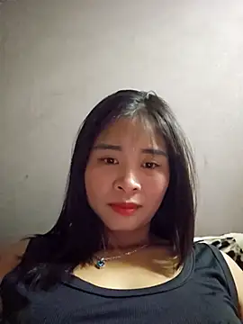 Squirrel-Pear online show from December 18, 2025, 3:00 am