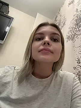 MandyBankss online show from October 27, 2025, 6:47 am