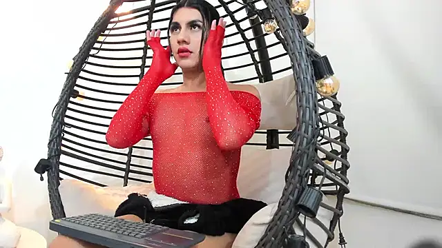 stefy bratz online show from November 9, 2025, 3:43 am