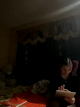 chocolatestrawberrydips online show from December 4, 2025, 8:57 am