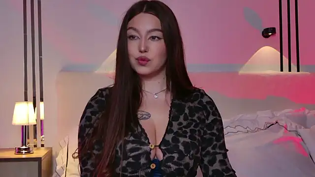  Tessa May  online show from November 30, 2025, 12:22 am