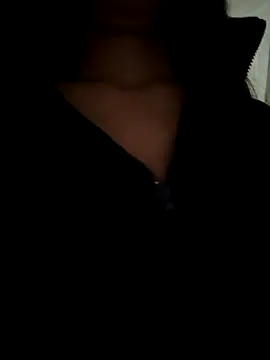 Snapshot of winterr12 chatting on October 31, 2025, 6:43 am winterr12 online show from October 31, 2025, 6:43 am