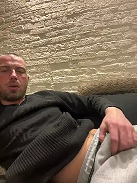 Rotteei1 online show from February 16, 2026, 10:07 pm