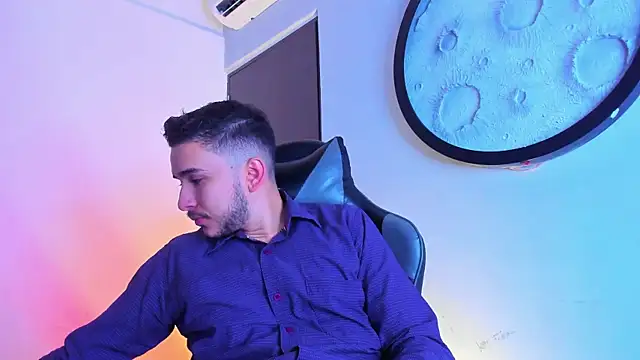 Snapshot of mike_257 chatting on February 20, 2026, 11:56 am mike 257 online show from February 20, 2026, 11:56 am