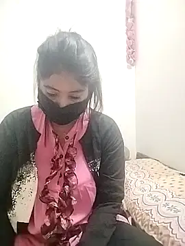 Hot Angle online show from November 24, 2025, 2:39 pm