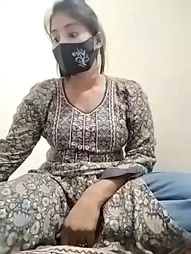 Hot Angle online show from December 18, 2025, 2:43 pm