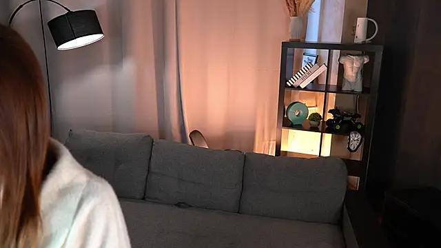 Snapshot of SerenelLee chatting on October 21, 2025, 6:46 am SerenelLee online show from October 21, 2025, 6:46 am