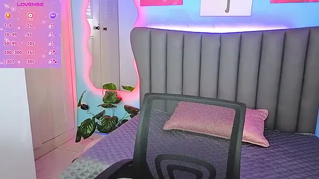 Aria Russo online show from January 14, 2026, 3:59 pm