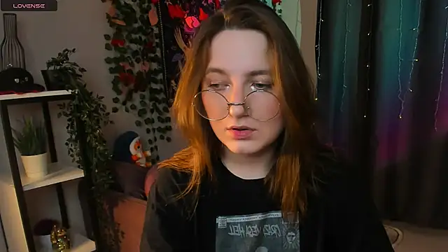 Snapshot of fairy_tara chatting on February 19, 2026, 9:23 pm fairy tara online show from February 19, 2026, 9:23 pm