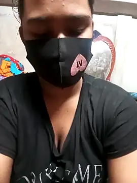 Snapshot of your_kitty-03 chatting on October 19, 2025, 5:37 pm your kitty-03 online show from October 19, 2025, 5:37 pm