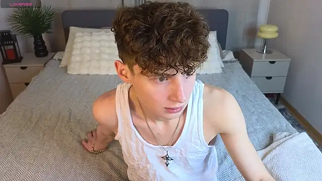 crisp1n online show from November 12, 2025, 3:05 pm