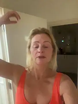 milfdawn online show from October 27, 2025, 1:50 am