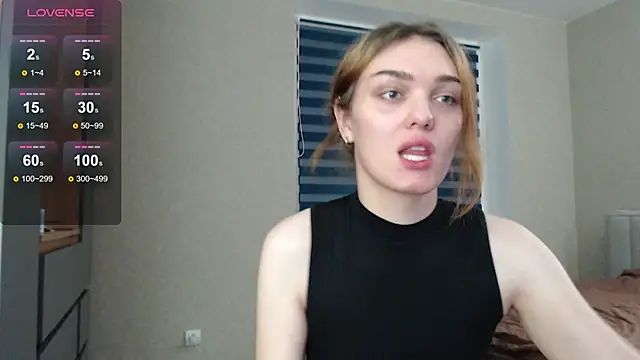 EmiliaRhodes online show from November 16, 2025, 10:02 pm