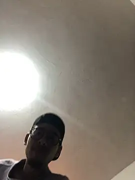 Snapshot of tian_doyt69 chatting on February 7, 2026, 7:44 pm tian doyt69 online show from February 7, 2026, 7:44 pm