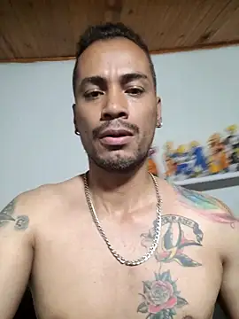 Snapshot of Michell85 chatting on October 25, 2025, 9:26 pm Michell85 online show from October 25, 2025, 9:26 pm