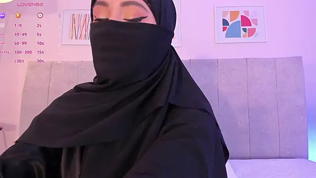 fatiima  online show from June 4, 2026, 7:07 pm