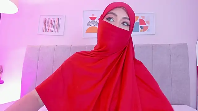 fatiima  online show from October 28, 2025, 7:46 pm