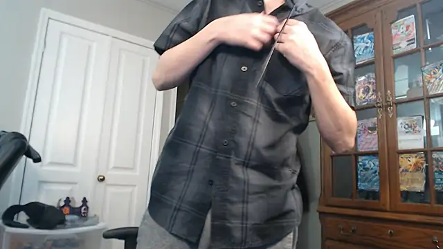 Snapshot of CasuallyCorrupt chatting on November 9, 2025, 2:26 am CasuallyCorrupt online show from November 9, 2025, 2:26 am