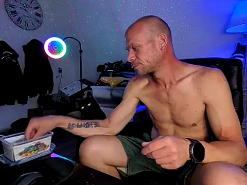 Snapshot of Kinky_Play1 chatting on June 18, 2026, 7:19 pm Kinky Play1 online show from June 18, 2026, 7:19 pm