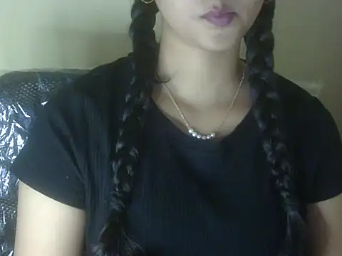 shimz  online show from November 23, 2025, 6:56 am