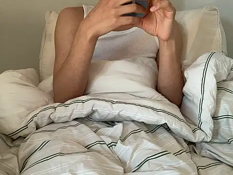 Snapshot of jihoooon_00 chatting on February 8, 2026, 5:38 am jihoooon 00 online show from February 8, 2026, 5:38 am