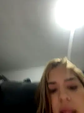 Snapshot of Sara_Diamont chatting on November 1, 2025, 3:46 am Sara Diamont online show from November 1, 2025, 3:46 am