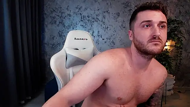 Ethan  S online show from December 8, 2024, 8:20 am