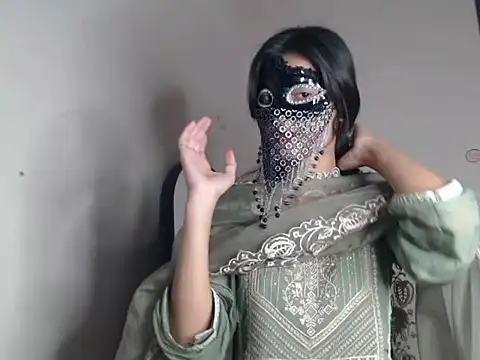 Snapshot of Hottie_hania chatting on February 4, 2026, 5:30 pm Hottie hania online show from February 4, 2026, 5:30 pm