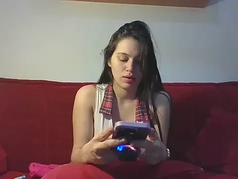 Snapshot of roma22honey chatting on November 28, 2025, 4:18 pm roma22honey online show from November 28, 2025, 4:18 pm