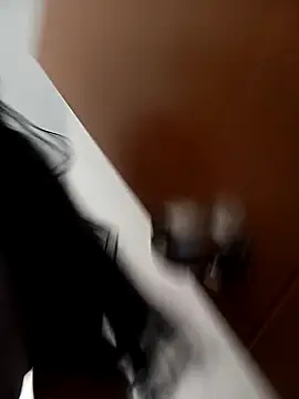 Snapshot of Samara_Outdoors chatting on October 22, 2025, 8:19 pm Samara Outdoors online show from October 22, 2025, 8:19 pm