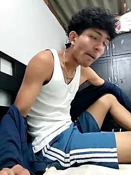 LyliaWood online show from October 20, 2025, 11:05 pm