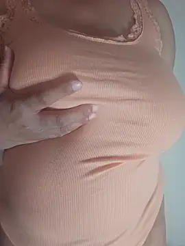 nancydee20 online show from October 19, 2025, 7:27 pm